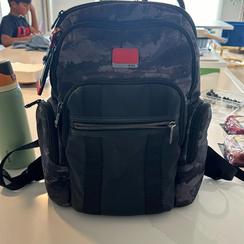 tumi backpack restoration Men's Alpha Bravo London Roll Top Backpack, Charcoal Restoration, One Size Just got a new Tumi